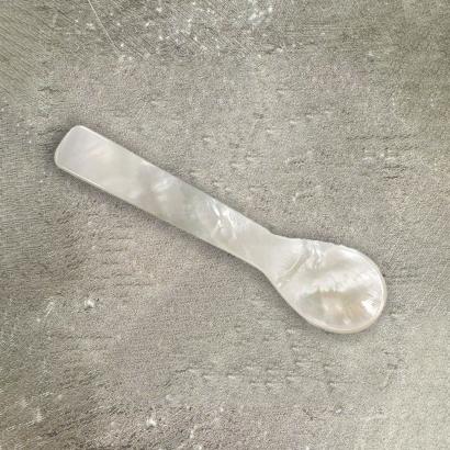 Mother of Pearl Caviar Spoon, 3 inch - Image 3