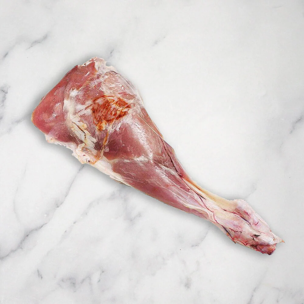 Milk-Fed Pyrenees Lamb Leg, Frozen, +/-1kg - Image 2
